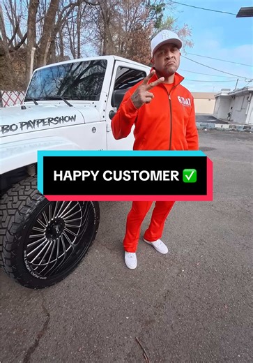 🎥 WATCH ME DO THIS Jeep BEFORE & AFTER FROM PREP TO FINISH — CLEAN WORK EVERY STEP 😮‍💨💪 NO MORE FISHBOWL 🚫🐠 THIS JEEP NEEDED PRIVACY DONE RIGHT. SOLID PREP. SMOOTH INSTALL. ZERO SHORTCUTS. NO BUBBLES. NO CREASES. NO HAZE. JUST CLEAN, PROFESSIONAL TINT DONE THE RIGHT WAY. 💸 $20 OFF WHEN YOU LET ME RECORD YOUR REACTION WHEN I FINISH QUICK CLIP = CLEAN SAVINGS 🎥🔥 HAPPY CUSTOMER. CLEAN RESULT. IF YOU WANT YOUR RIDE LOOKING RIGHT, LET’S LOCK IT IN. 📲 BOOK WITH ME: 501-247-6371 💬 DM OR TEXT