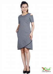 42K views · 710 reactions |  Đầm caro Trễ vai dịu dàng và duyên dáng...