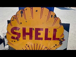 Collectors Showcase- Antique Signs, Gas Pumps, & Globes