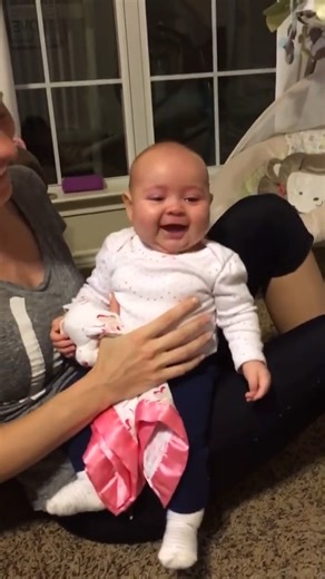 From happy to sad 🤣🤣 🎥//5minutefails03 #baby #babygirl #babyboy #funny #funnymemes #funnyvideos #funnybaby #funnybabyvideos #funnybabyreels #reels #reelsinstagram #love #kids #toddler #babies #babiesofinstagram #babyfever #mybaby #babyme #cute #cutebaby #cutebabies | Babocush