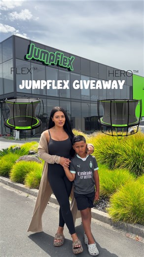 Paige Fox | ❕GIVEAWAY CLOSED❕WIN A @jumpflextrampolines TRAMPOLINE FOR YOU AND A FRIEND! 💚🖤 It’s that time of year where it just feels good to give... | Instagram