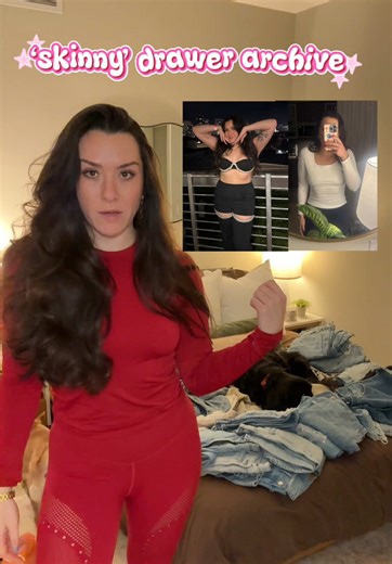 All these jeans and not a single flattering & in style pair 💀 #jeantryon #weightloss