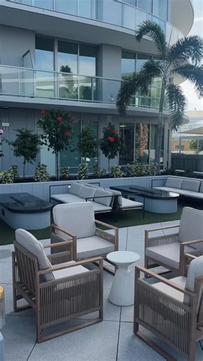 The Residences at 400 Central on Instagram: "Last week, The City of St. Petersburg has officially granted TCO for the first 23 floors, with move-ins to follow in the tallest building on Florida’s Gulf Coast. The team is preparing for the first wave of closings this month as future residents get ready to call this iconic mixed-use tower home. Media joined Developer John Catsimatidis Sr. and Mayor Ken Welch for a first look inside the completed lobby, amenity deck, and penthouse that Mr. Catsimati