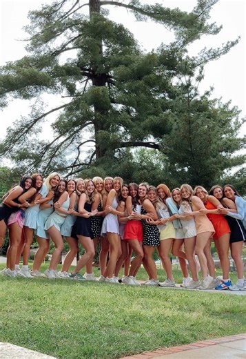 Building Lasting Friendships in College Life