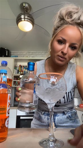 Iron Bru 🤪🤪🤪🤪🤪 #drink #food #asmr #foryou #look #trendingreel #Amazing #videos #food #beauty | Dorian Jessica