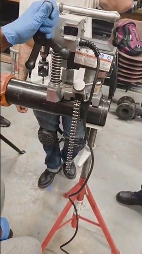 How to use a Ridgid 300