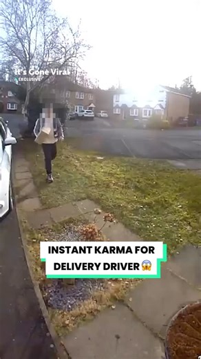 Bintang Sirius My on Instagram: "Bincangkan. 10 markah Video ni tengah trending di luar negara dan menjadi perdebatan hangat di kalangan netizen. 📸 tt vir problem95"