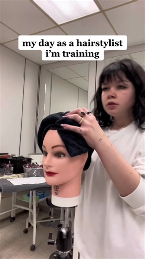 Welcome to my hair account! I’m hoping to post content like this and more in depth of my services, as well as sharing some hair knowledge as i learn:) #hair #haircut #hairstyling #hairstudent #cosmotology