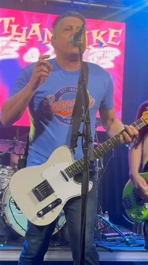 Crowd Goes Wild -Less Than Jake – “Sugar in Your Gas Tank” Bridge Breakdown | Wake & Bake Weekend 🔥