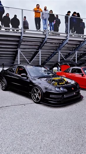 Edvin Gonzalez on Instagram: "1994 Acura Integra with a j32 engine swap 🥵🤯 🏎️: @jswappedintegra 📸: @wolf.media_2.0 #hday #slammedenuff #honda"