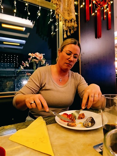 Exploring Unique Chinese Shellfish Dishes