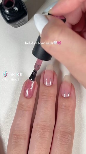 Create Stunning Holiday Bow Nails with Beetles Gel Polish