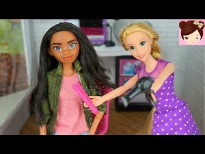 Moana gets a Makeover by Rapunzel - Haircut and Style at Barbie's Hair Salon