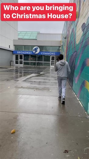 2K views | Step right up to a holiday winter wonderland at Christmas House Long Island. More than just a selfie spot, Christmas House had experiential rooms to explore while you snag some whimsical family photos. Book in advance or just pop in. ️ https://bit.ly/3t0ArX8 | Mommy Poppins Long Island | Facebook