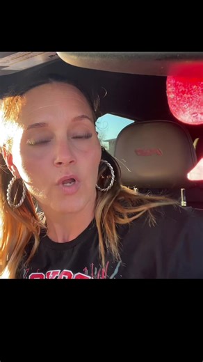 Jaywalks (@thetalkerwalker)’s videos with original sound - Jaywalks