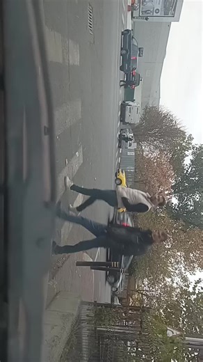 Pulsul orașului înainte de o nouă săptămână de muncă. #pulsulorasului; #saptamanadetoamna;