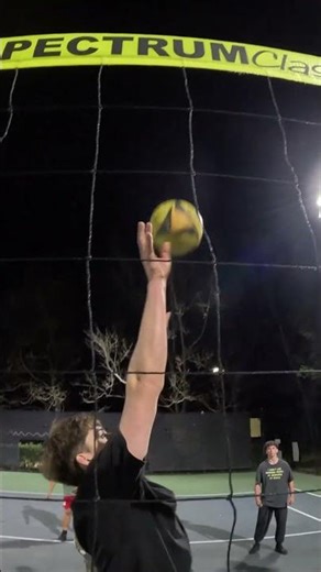 Super Fun Volleyball Game With Crazy Saves And Fast Attacks 🏐