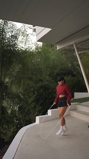 3.9K reactions · 38 comments | let’s get loud  black friday sale is live! use code JUMP30 for 30% off at @rea.jumprope or visit www.rea.fitness happy jumping 懶 #skippingrope #jumprope #doubleunders #footwork #skipping #jumpropetricks #jumpingrope | rhea.rri | Facebook