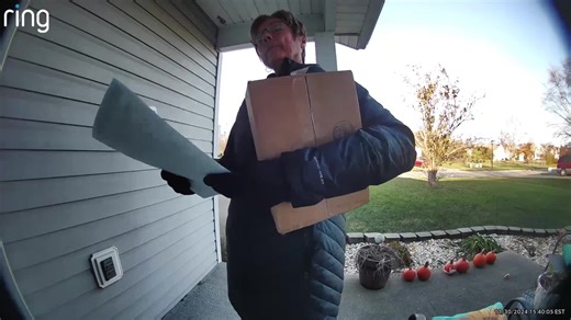 A little throwback of when Karen though she could walk into my house after I shut the door in her face 🙄🤣 #karen