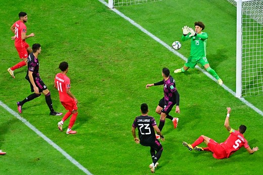 “San Memo” entre los grandes: el arquero de las Águilas del América está nominado al mejor portero del mundo en 2021 - La Opinión