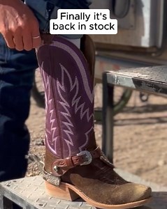 Since inventing the cowboy boot over a century ago, Hyer has been consistently blending tradition with comfort. Cushioned insoles and tough outsoles let you look sharp and feel great whether you’re on the ranch or in the city these are your boots. Official sponsor of the National High School Rodeo. | Hyer Boots