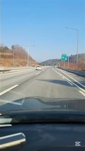 호저대교는 고슴도치와 유사한 호저와는 관련이 없고, 도로 교량 중 트러스 구조를 도입한 최초 트러스교랍니다.Hojeodaegyo(Way Bridge)