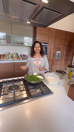 Kavita on Instagram: "A methi paratha with a little difference! Try this one & I am sure you will love it! It’s made with lots of fresh methi & kasuri methi, topped with masala, pumpkin & melon seeds which gives it a super crunchy taste & burst of flavour. Recipe; Ingredients; For 6 medium size parathas For the topping masala 2 tablespoons kasuri methi 1 tsp garam masala 1 tsp ajwain/carrom seeds 1 tablespoon pumpkin seeds 1 tablespoon melon seeds (You can use mix seeds too) For the dough; 1 big