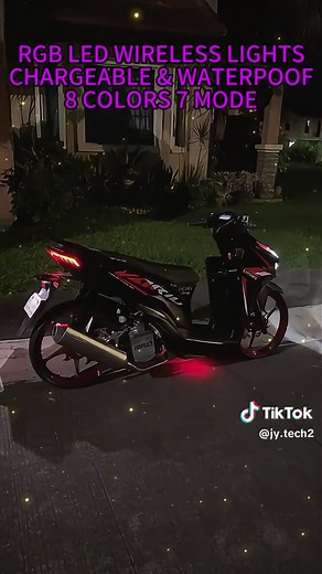 WIRELESS REMOTE CONTROL FLASHING LIGHT，BOSS,DO NOT MISSED IT #rgb #rgblights #led #ledlights #rechargeableflashlight #remotecontrolledlight #strobelights #wirelesslights #wirelessremotecontrolflashinglight #click #motoled #motoledlight #bicyclelights #fyppppppppppppppppppppppp