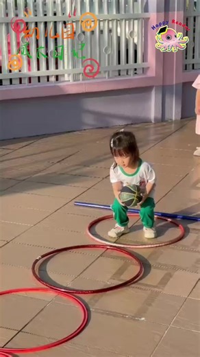 ❤️Happy Reader 融合 3L 教学模式 ❤️培养孩子的学习力、生活力、素养力。 小小的手， 紧紧握着球， 一步一步跳向前。 在游戏中， 孩子练习平衡、协调与专注， 也在一次次跳跃中建立自信 💚 【2026 New Intake - Happy Reader Preschool 🤩】 Nursery Programme (2-3 Years Old)： 📕3Ls Learning 📕Pre-literacy 📕Pre-numeracy 📕Theme-based Learning 📕Skill-based Learning Kindergarten Programme (4-6 Years Old）： 📕S.E.A Programme 📕Competence-Based Education 📕Knowledge-Based Curriculum 📕Skills-Based Education 📕Theme-based Learning #SEAProgramme #KP2026 #21stCenturyCompetency 📞 019 336 3468