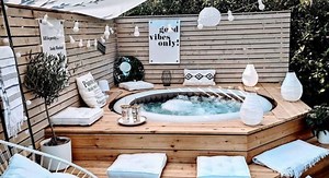 12 idées stylées pour aménager un spa gonflable de façon déco !