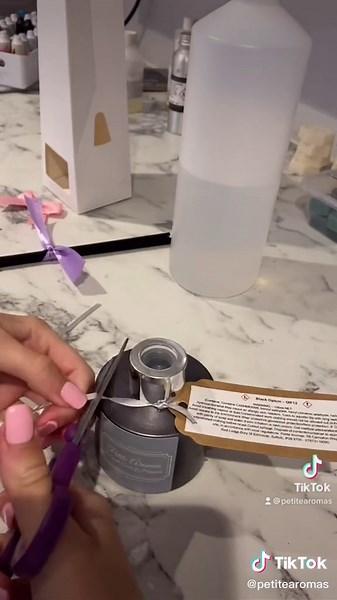 DIY Reed Diffuser Tutorial: How to Make Your Own Luxury Scented Diffusers