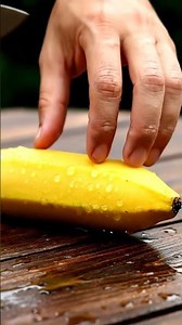 Cutting a Perfect Banana 🍌 | Ultra-Realistic Satisfying Close-Up