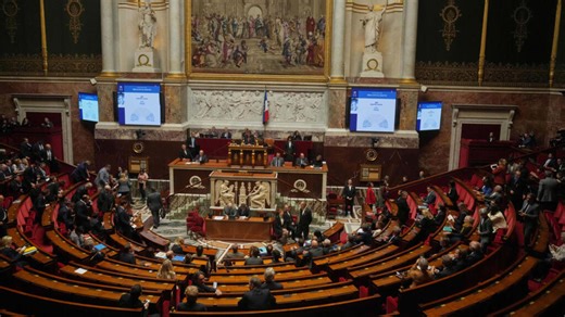 What is the "Zucman tax", the wealth tax that is dividing French MPs?