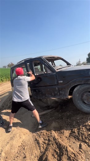 Simma Sidhu on Instagram: "Yo #viralvideos #trendingreels #jattlifestyle #punjabisongs #jatt #jattattitude"