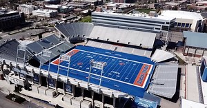 Boise State students get excited for team's home opener against Tennessee-Martin