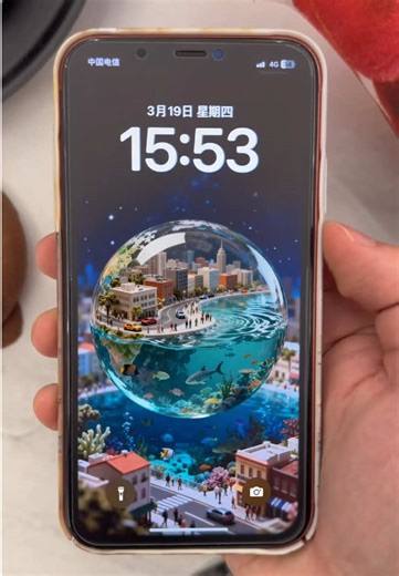 This is the most beautiful and stunning 3D wallpaper I have ever seen. Dynamic wallpaper. The most amazing 3D wallpaper. Ultra HD 8K wallpaper, naked-eye 3D wallpaper. Phone wallpaper. HD wallpaper. How to get 3D space wallpapers on your phone? How to set a phone background wallpaper? Phone wallpaper tutorial. How to apply dynamic wallpapers on your phone? 8K wallpaper. All you need is a nice photo. Click the avatar, go to the homepage, follow the pinned post, and use