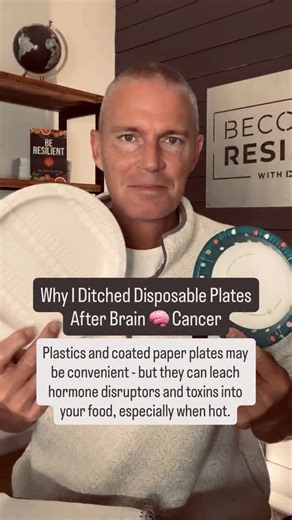 ⚠️Most disposable plates contain PFAS (per- and polyfluoroalkyl substances)—chemicals used for water and grease resistance. But research shows: • PFAS disrupt hormone function and suppress the immune system → Grandjean et al., Environmental Health Perspectives, 2013 • Heating plastic or coated paper increases chemical leaching → Rudel et al., Environmental Health Perspectives, 2011 • Even small amounts of daily exposure can accumulate and interfere with detoxification pathways—critical during ca