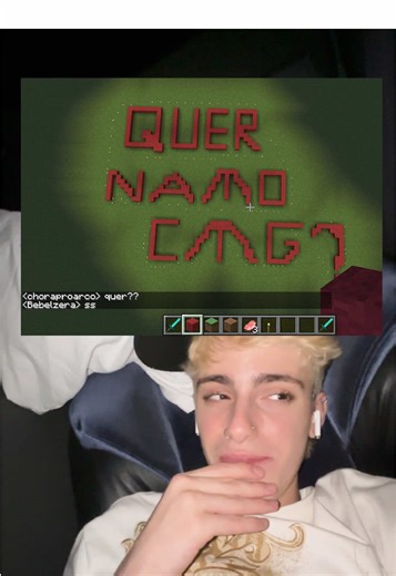 Namoro em Minecraft: Expectativas vs Realidade