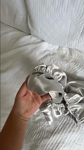 How to Sleep With Curly Hair | Honest Satin Pillowcase Review
