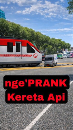 Nge'PRANK kereta api di kota SOLO #automobile #bussid #mod #mbg #solo #oleng #shorts #shortsvideo