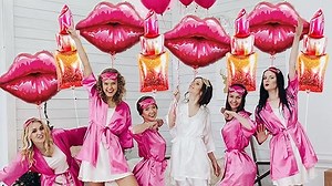 Watch Red Lip Balloon Set Decorations on Amazon Live