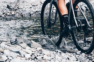 Easton’s EC90 AX and EC70 AX Carbon Gravel Wheels Offer Durability and low Weight