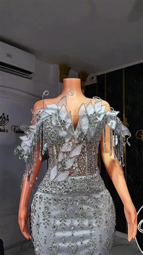 Custom Prom Dresses for 2026: Book Your Style Now!