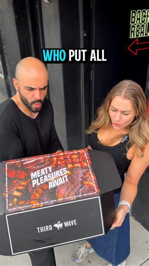 Giving a Third Wave gift card is the same as giving somebody a box of meat! visit www.ThirdWaveBBQ.com.au to get your gift cards! | Third Wave BBQ