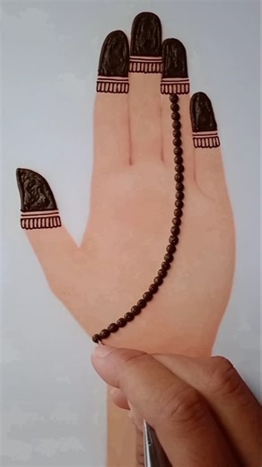 New Simple Front Hand Mehndi Design