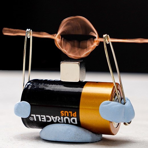 58M views · 5.4K reactions | Simple and satisfying metal experiments you should try! ‍ | Bright Side | Facebook