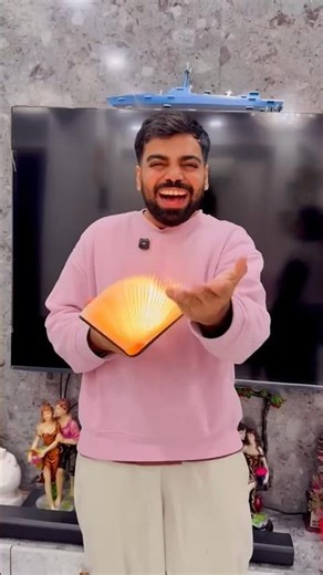 Book vs Mom = Strange Reaction😄😁😄