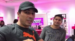 1.9M views · 4.1K reactions | Ligação ilimitada para tudo, até para a Nasa.... internet ilimitada e ultra rápida, pode usar em qualquer lugar do mundo por $50... é foda  Prometo que parei e só volto segunda-feira kkkkkkkk | Luis Miranda USA | Facebook