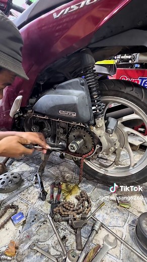 Tiệm sửa xe bất ổn(ặc phụ) trên TikTok