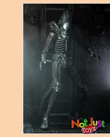 NECA Alien Ultimate 40th Anniversary Big Chap 7-Inch Scale Action Figure
